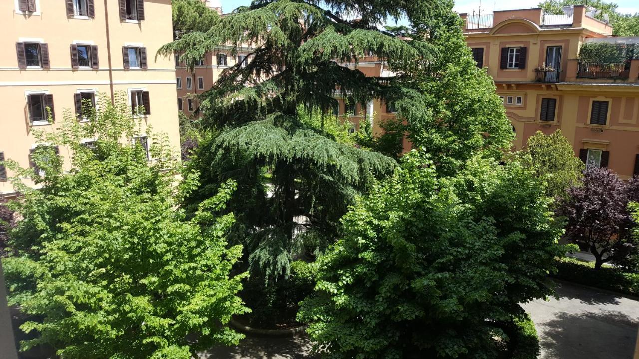 Bed & Breakfast A Casa Di Lia A Roma Exterior foto